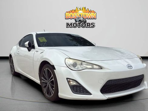 Used 2013 Scion FR-S RWD image 11