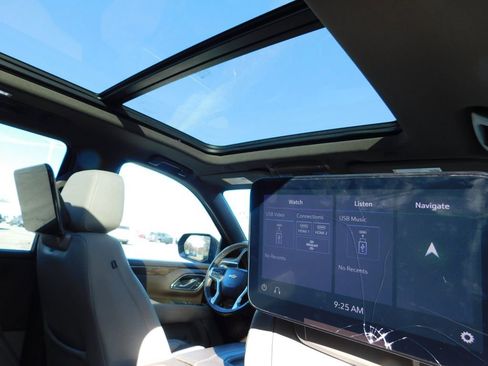 Used 2021 Chevrolet Tahoe LT w/ Rear Media and Nav Package image 6