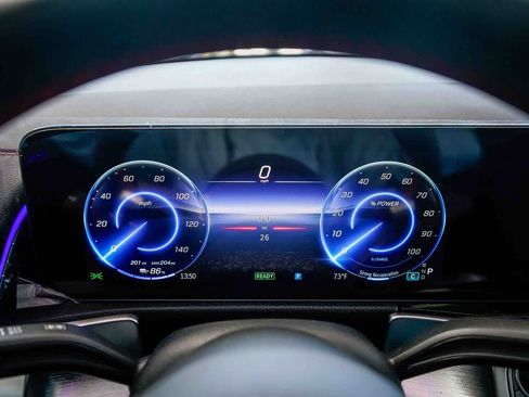 Used 2024 Mercedes-Benz EQB 350 4MATIC SUV image 26