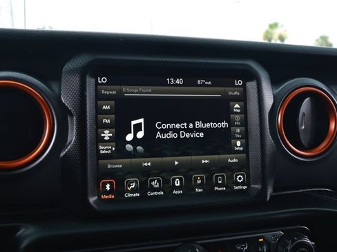 Used 2021 Jeep Gladiator Mojave AWD/4WD image 17