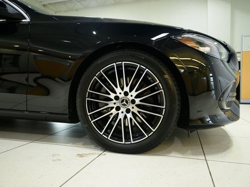 Certified 2023 Mercedes-Benz C 300 4MATIC Sedan image 9