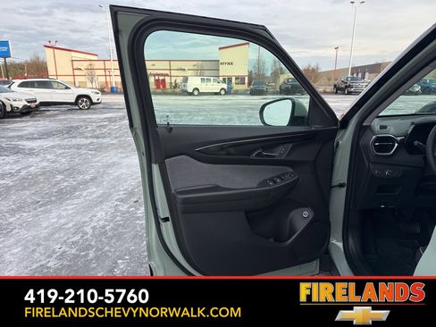 New 2026 Chevrolet TrailBlazer LT w/ Convenience Package image 12