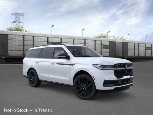 New 2026 Lincoln Navigator Reserve w/ Jet Appearance Package image 7