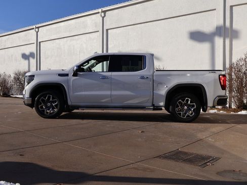 Certified 2023 GMC Sierra 1500 SLT w/ SLT Premium Package image 4