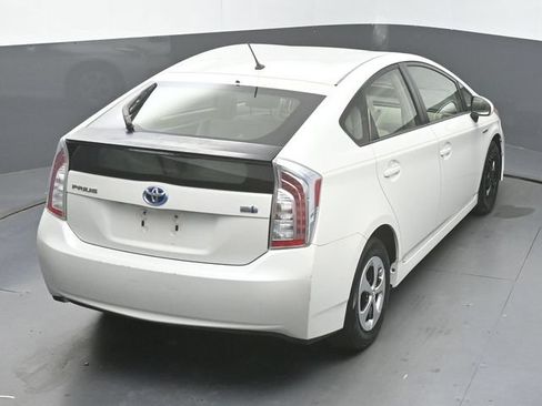 Used 2014 Toyota Prius Two FWD image 43