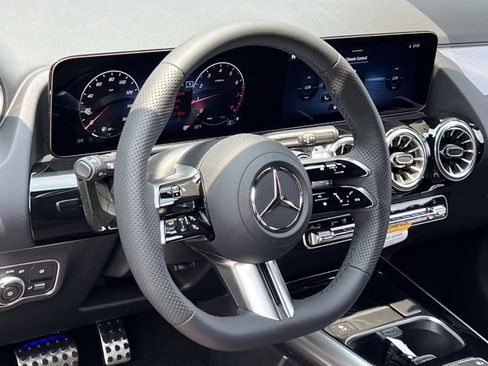 New 2026 Mercedes-Benz GLA 250 4MATIC image 21