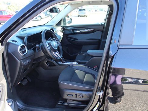 Used 2024 Chevrolet TrailBlazer LT w/ Convenience Package image 23