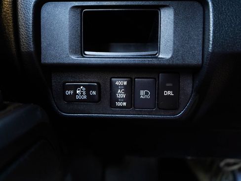 Used 2019 Toyota Tacoma TRD Sport w/ Technology Package RWD image 33