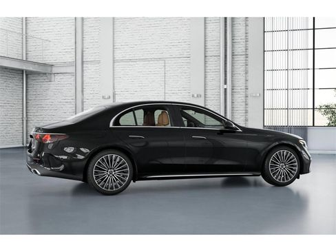 New 2026 Mercedes-Benz E 450 4MATIC Sedan image 18