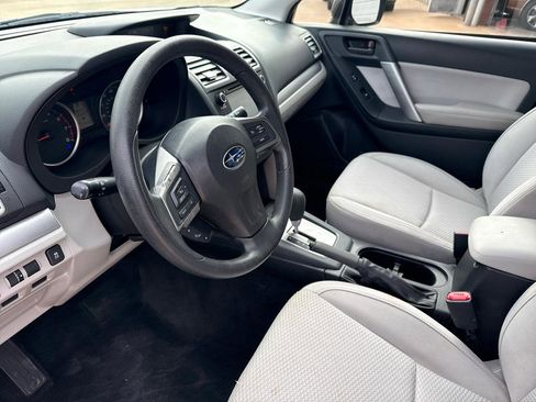 Used 2016 Subaru Forester 2.5i w/ Alloy Wheel Package image 27