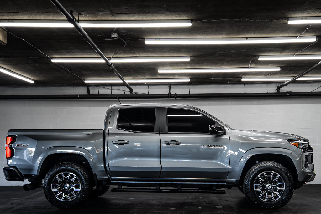 Used 2024 Chevrolet Colorado Z71 w/ Z71 Convenience Package 2 AWD/4WD image 6