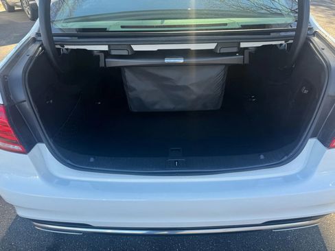 Used 2014 Mercedes-Benz E 350 4MATIC Sedan image 23