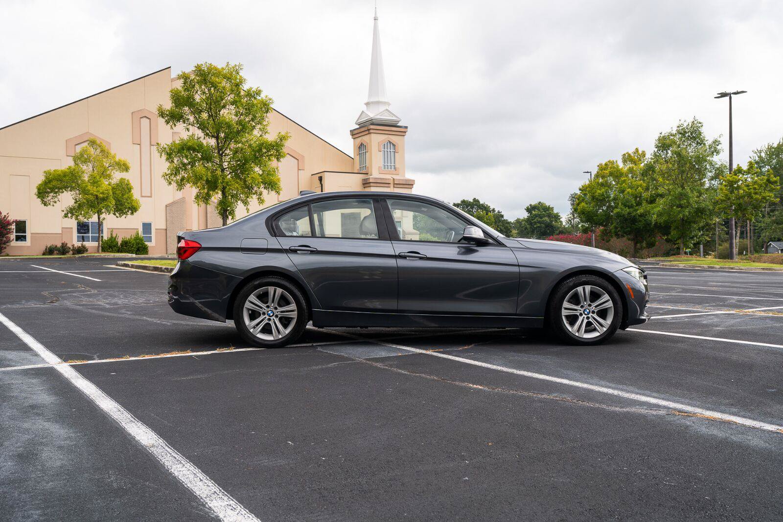 Used 2016 BMW 328i xDrive Sedan AWD/4WD image 11