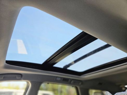 New 2026 Nissan Pathfinder SL w/ SL Premium Package image 58