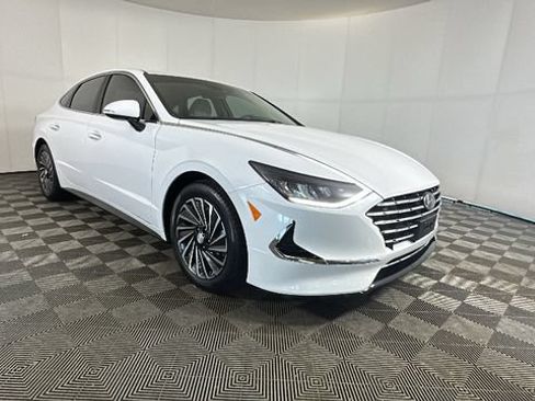 Used 2023 Hyundai Sonata SEL FWD image 2