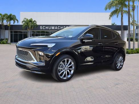 Used 2024 Buick Encore GX Avenir w/ Avenir Technology Package image 3