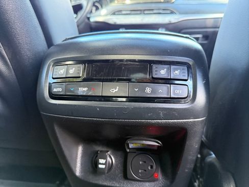 Used 2020 Hyundai Palisade Limited AWD/4WD image 17