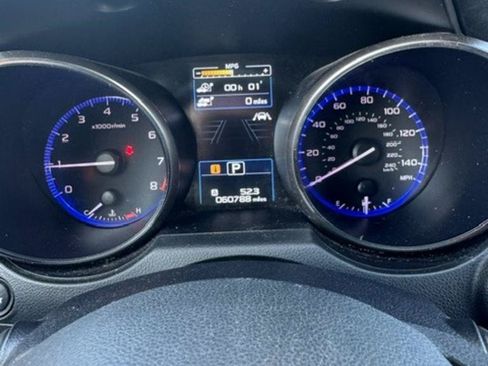 Used 2018 Subaru Outback 2.5i Limited AWD/4WD image 9