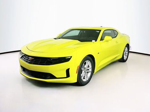 Used 2020 Chevrolet Camaro LS RWD image 3