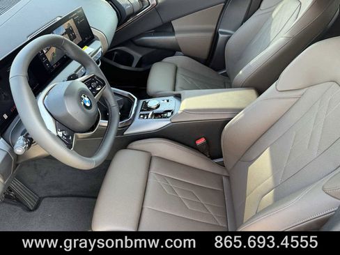 Used 2025 BMW X3 xDrive30i w/ Premium Package image 19