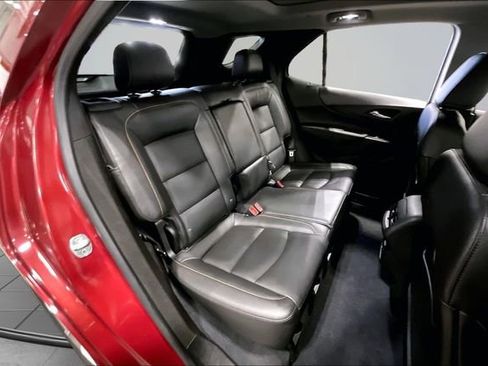 Used 2021 Chevrolet Equinox Premier image 27