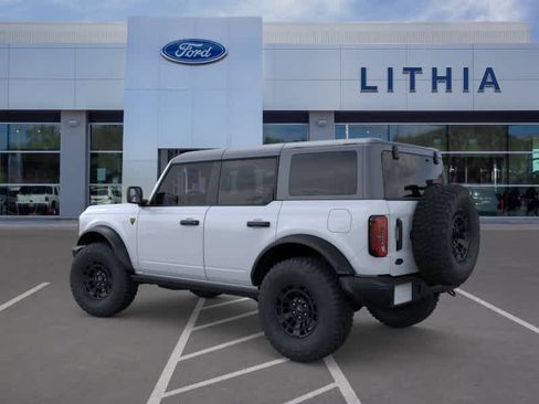 New 2026 Ford Bronco Badlands w/ Sasquatch Package AWD/4WD image 4