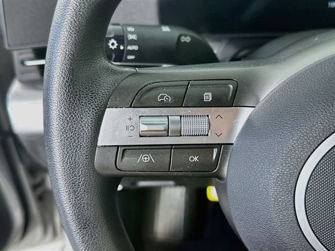 Used 2025 Hyundai Kona SE FWD image 22