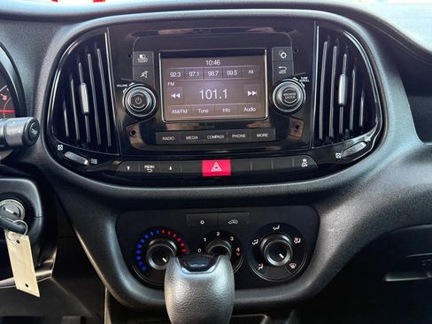 Used 2018 RAM ProMaster City Tradesman image 23