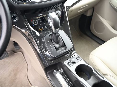 Used 2016 Ford Escape Titanium image 29