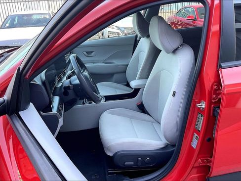 Used 2024 Hyundai Kona SEL AWD/4WD image 25