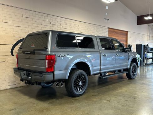 Used 2022 Ford F350 Lariat w/ Black Appearance Package image 3