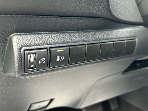 Certified 2023 Toyota Corolla LE image 15