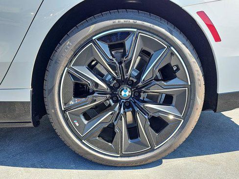 New 2026 BMW i7 eDrive50 w/ M Sport Package image 34