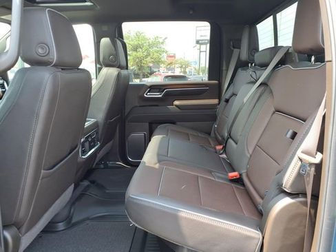 Used 2026 GMC Sierra 2500 Denali w/ Denali Reserve Package image 17