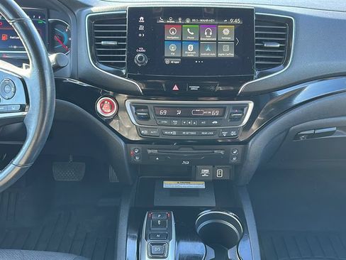 Used 2022 Honda Pilot Black Edition image 12