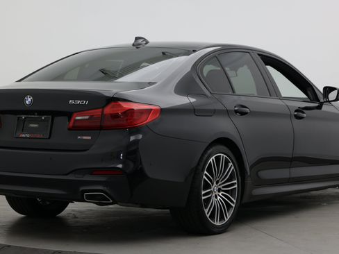 Used 2020 BMW 530i w/ M Sport Package RWD image 10