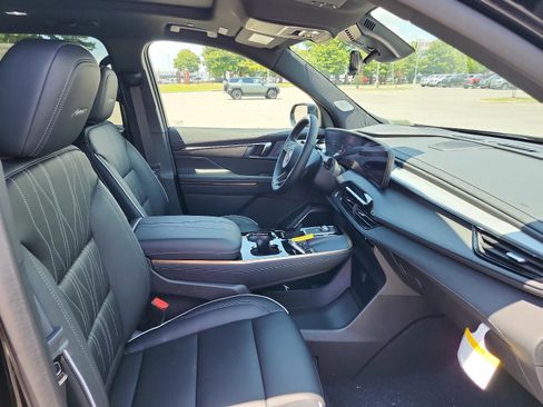 New 2025 Buick Enclave Avenir w/ Super Cruise Package image 7