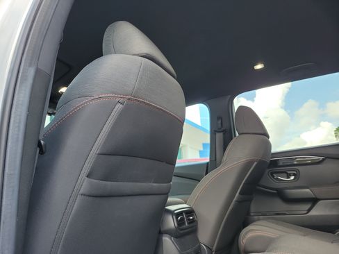 Certified 2025 Honda Pilot Sport image 11