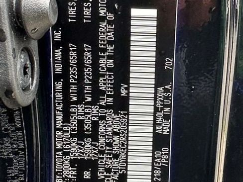 Used 2024 Toyota Sienna XLE FWD image 38