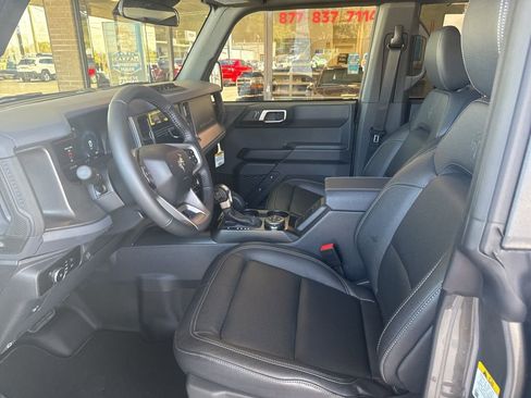 New 2025 Ford Bronco Big Bend w/ Black Diamond Package image 8