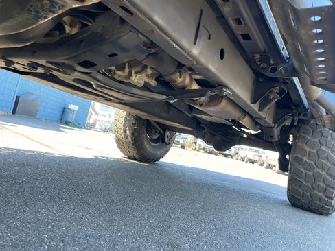 Used 2017 Jeep Wrangler Unlimited Rubicon w/ Cold Weather Group image 14