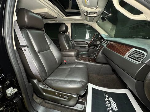 Used 2010 GMC Yukon XL Denali image 64