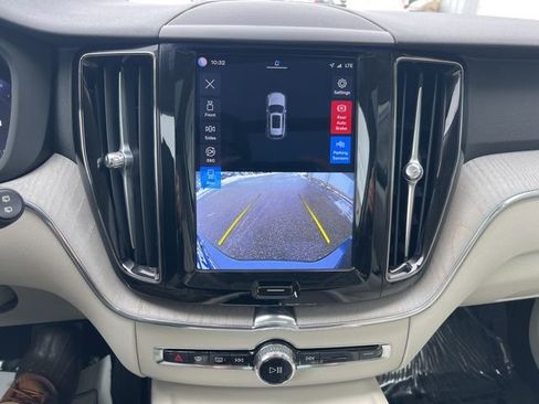 Certified 2023 Volvo XC60 B5 Plus w/ Climate Package image 36