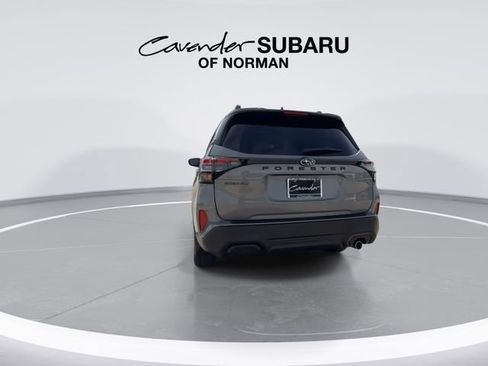 Used 2025 Subaru Forester Premium image 7