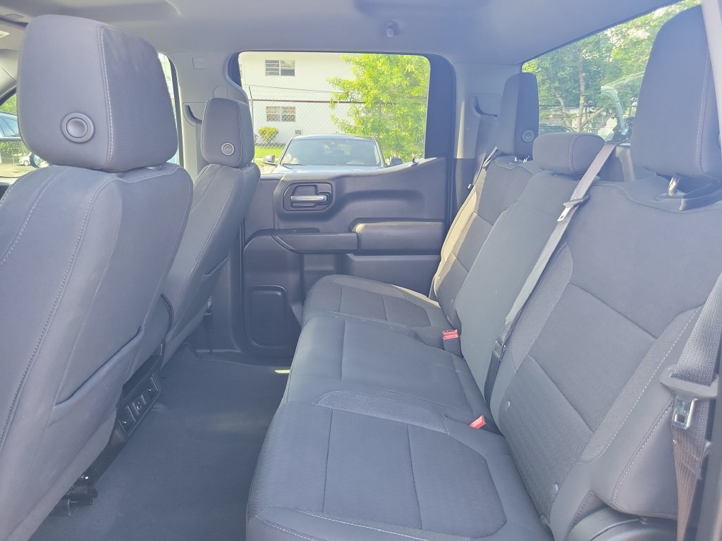 Used 2022 Chevrolet Silverado 1500 LT AWD/4WD image 14