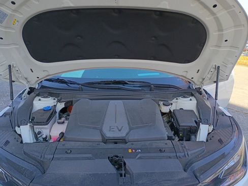 Used 2024 Kia EV6 GT-Line image 38