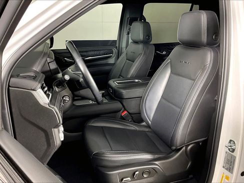 Certified 2022 GMC Yukon Denali AWD/4WD image 8