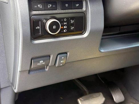 Used 2023 Ford F250 Lariat w/ Lariat Ultimate Package AWD/4WD image 23