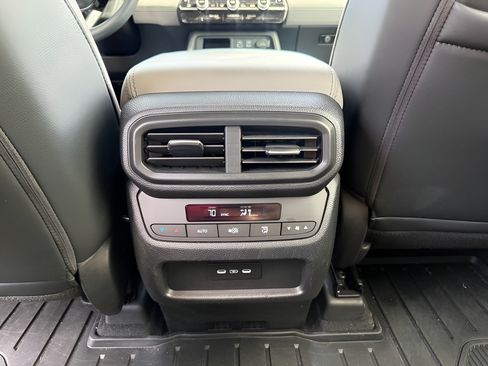 Certified 2025 Honda Pilot EX-L image 12
