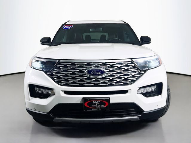 Used 2023 Ford Explorer Platinum w/ Technology Package RWD image 2